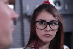 Eleva tanara fututa in timpul orelor de profesor