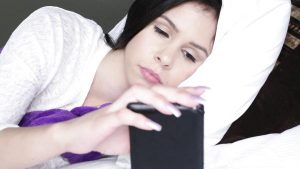 Inainte de cina sotul ei doreste sa o penetreze corect