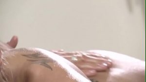 Ulei la greu pentru masaj care se lasa cu cel mai hardcore futai