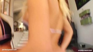 Gemene lesbiene si-o trag cu gigolo dotat