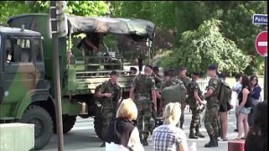 Dubla penetrare cu tarfa regulata in parc pana vine politia