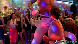 In acest club orice femeie dornica de sex pleaca satisfacuta