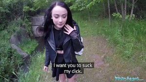 Eleva de liceu penetrata pentru bani in pizda stramta