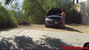 Penetrata brutal ii pune mana la gura sa nu mai tipe de durere