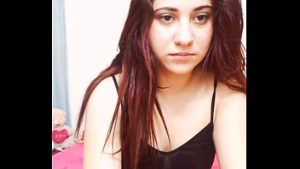 Elena din Buzau danseaza live in pizda goala ca o curva