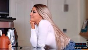 Sex adevarat cu fratele si sora blonda frumoasa rau