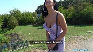 Sex in parcare pe autostrada cu tirist viril si panarama sexy