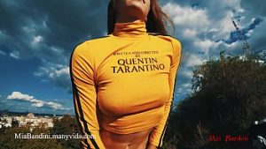 Pitipoanca suge pula pe un deal si inghite sperma