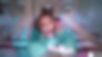 Baiat virgin futut de bruneta uda la pizda