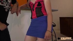 Excorta chemata acasa pentru 15 minute de sex salbatic