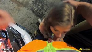 Centurista noaptea fututa de politist in misiune