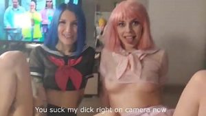 Gamerite filmate cand sug pula si fac sex