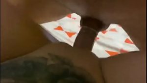 Alinuta din Bucuresti vorbeste in romana cand se fute