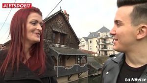 Tarfa roscata convinge student pentru un sex ieftin