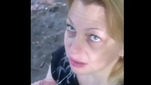 Porno cu o romanca matura care suge pula adanc