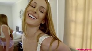 Blonda adora sexul anal brutal cu finalizare