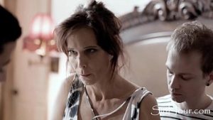 Doi frati o fut pe mama lor in pizda si in gura