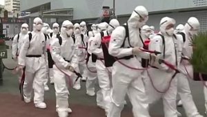 Mama la hotel in carantina cu fiul vitreg care o fute neprotejat