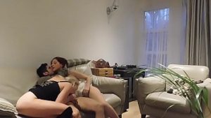 Live pe Instagram cu doua fete care sug pula si fut un baiat