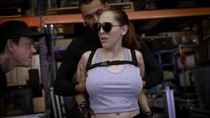 Prinsa si abuzata sexual de doi politisti