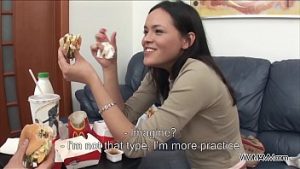 Cina si sex anal cu tanara excitata