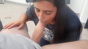 Filmata cand suge pula si tasneste sloboz in gura