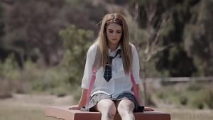 33 de minute intense intre Gabbie si Jane studente bisexuale