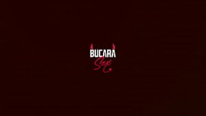 Columbianca se joaca cu sfarcurile si se fute cu dildo