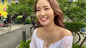 Porno cu frumoasa asiatica Sarina