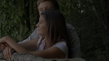 Sex in natura cu frumoasa Candice Luca