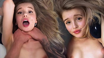 Sex si orgasme multiple cu fata care are sani mici