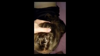 Romanca blonda primeste o muie buna de la gagicul ei