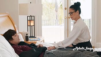 Profa Dana suge si fute student timid