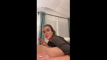 Luiza Secret Desire suge pula imediat cum se trezeste