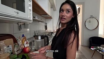 Invitata la cafea face sex de la prima intalnire