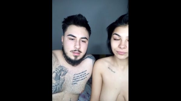 Cuplu amatori romani muie palme peste cur si limbi in pizda