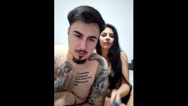 Cuplu amatori romani la videochat muie si sex